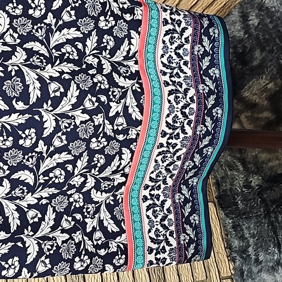 Banana Republic Ladies Floral Dress  Sz 2 Excellent - Picture 3 of 11